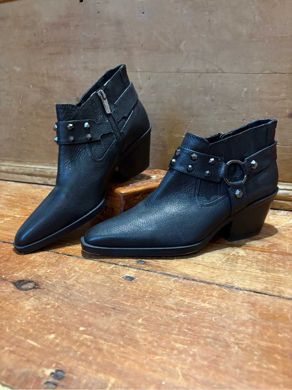 Western Punk Leather Boot Vince Camuto nwot Meskitte Black 8
